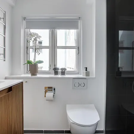 Sanders Regent - Precious One-bedroom Near Square Apartment