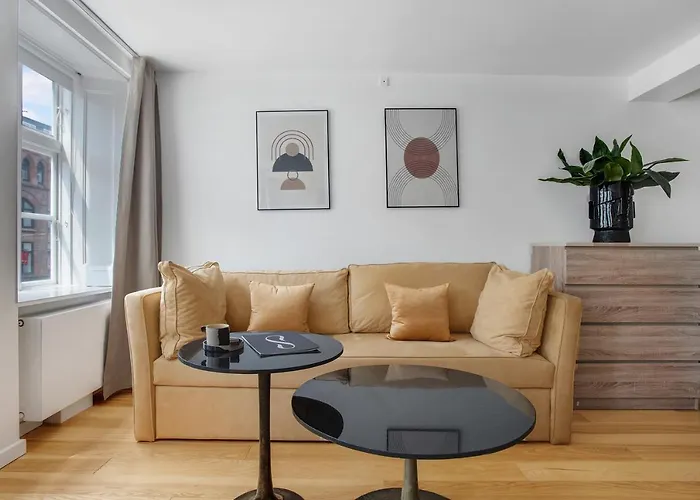 Regent 2- Endearing 1-bdr In Centre Of *